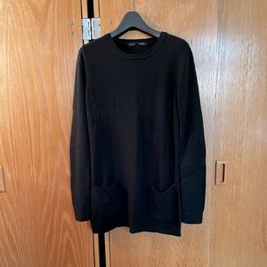 Black thin sweater